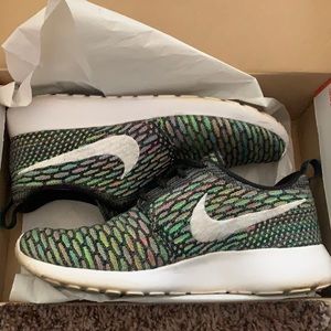 Nike Roshe Run Flyknit Multicolor